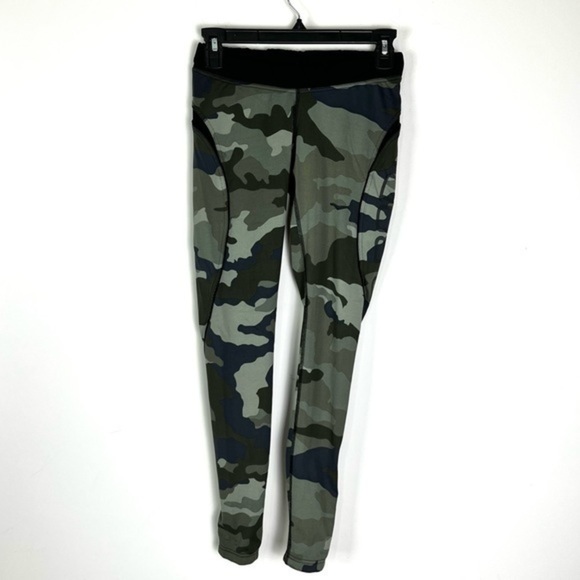 Better Bodies leggings womens size small workout green camouflaged - Picture 1 of 7